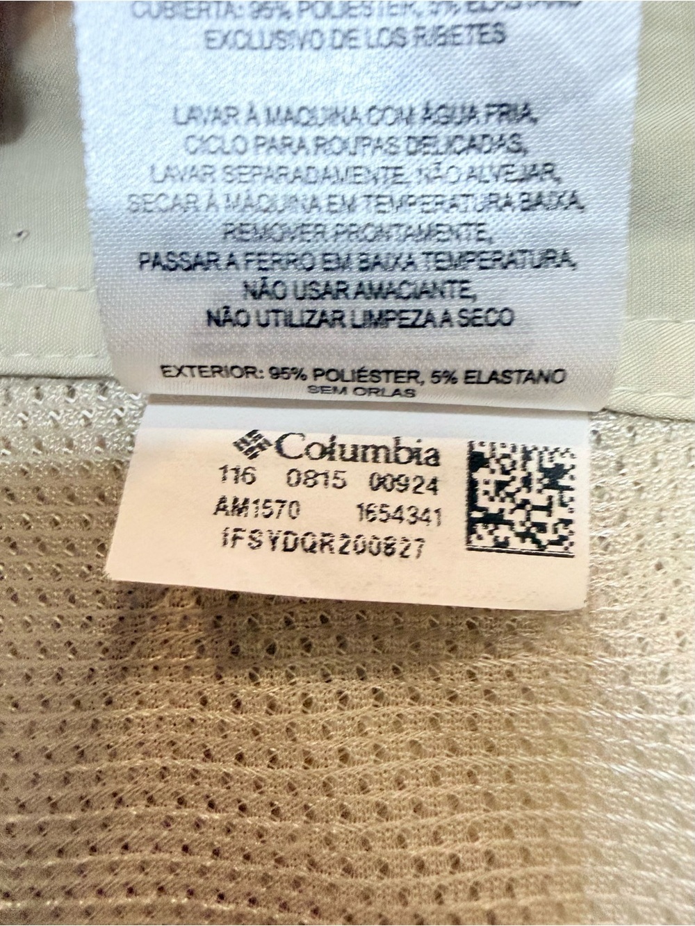 Columbia Men’s Khaki Silver Ridge Shorts - Size 36Wx10L - Picture 8 of 8